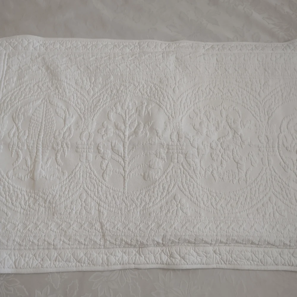 Williamsburg Ellery Homestyle Portugal Cotton Matelasse King Long Pillow Sham